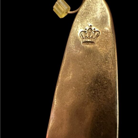 Boho Vintage-look Cream Earrings Crown Shimmer Resin Cabochon Premiere Designs - Picture 2 of 7